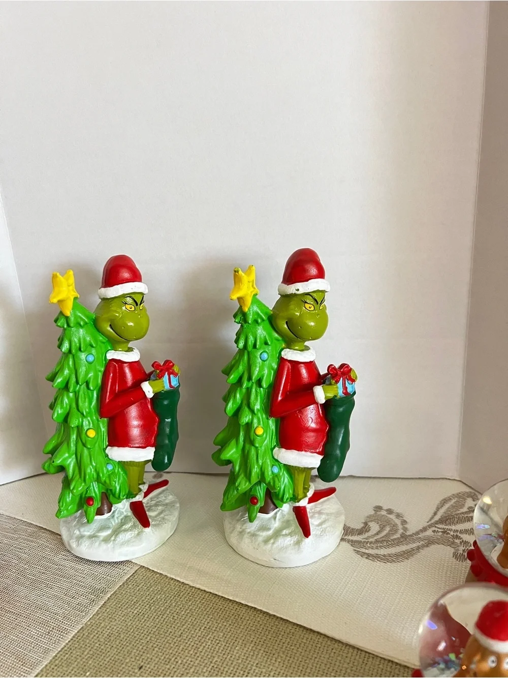 Lot of 5 The Grinch Christmas Figurine Dr Seuss Santa 6.5